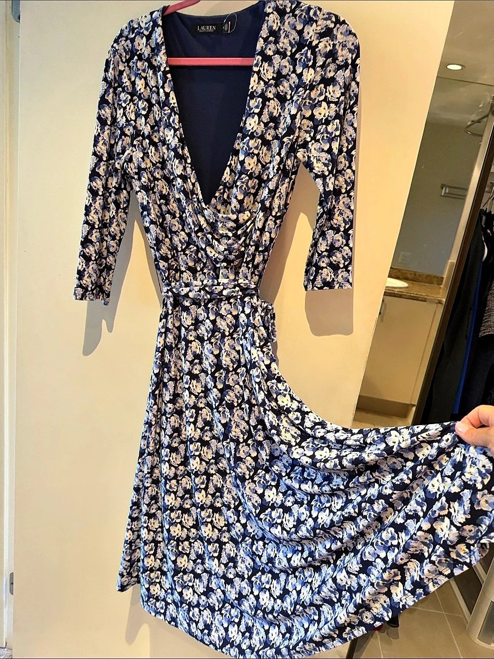 Lauren Ralph Lauren Floral Wrap Midi Dress in Blue & White Size 12 Like New
